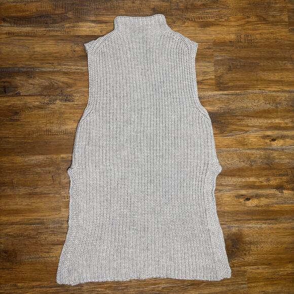 Poof Apparel gray sleeveless sweater mock neck MEDIUM - Picture 4 of 8